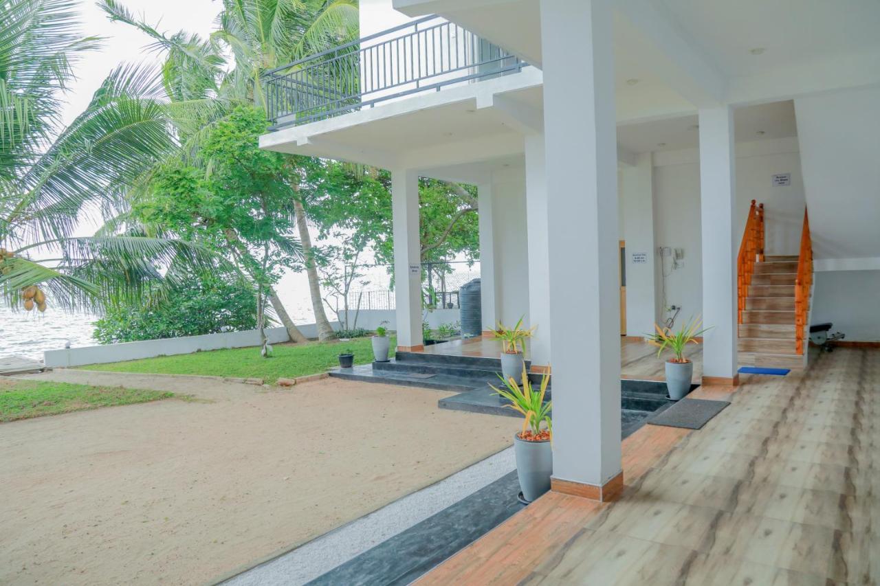 Araliya Lagoon Park Resort Negombo Exterior photo